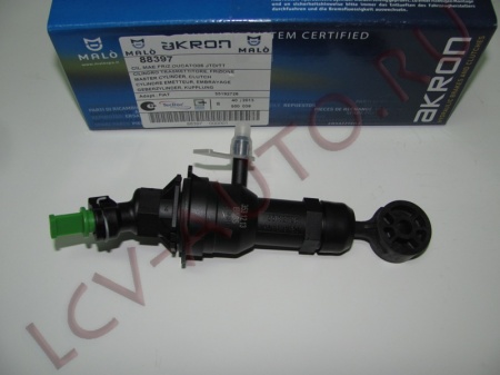 Цилиндр сцепления главный